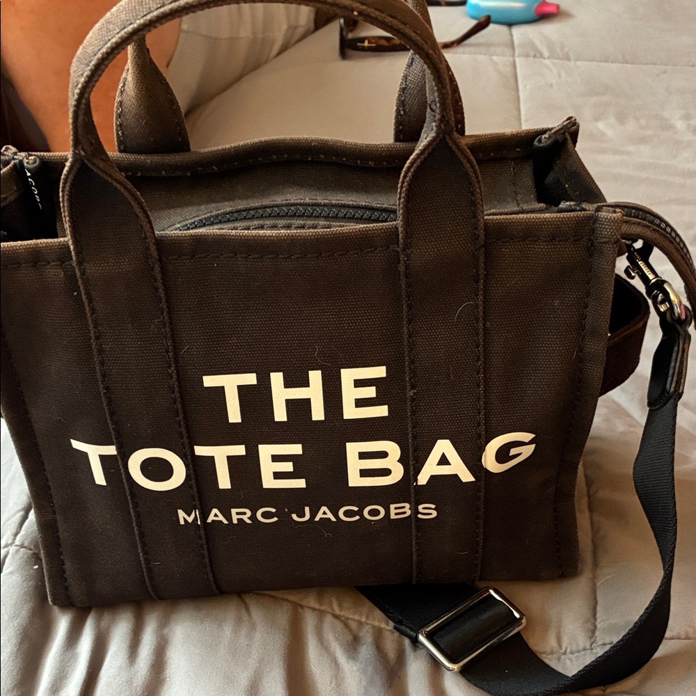 Marc Jacobs Black Messenger Bag